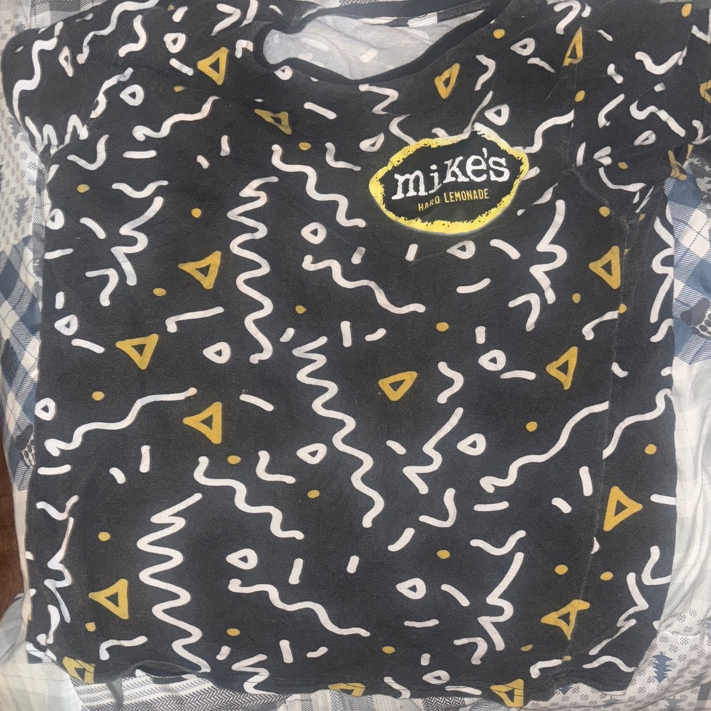 Mike's Hard Lemonade Black and Yellow Graphic T-Shirt